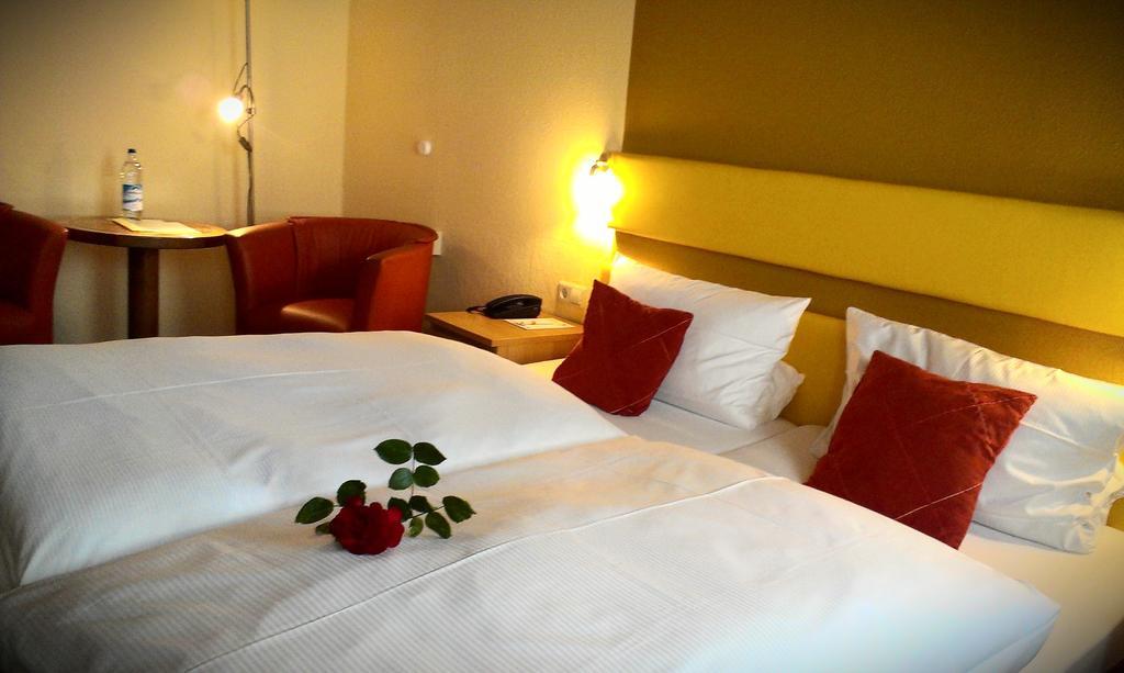 Hotel Zur Post Schönberg Rum bild